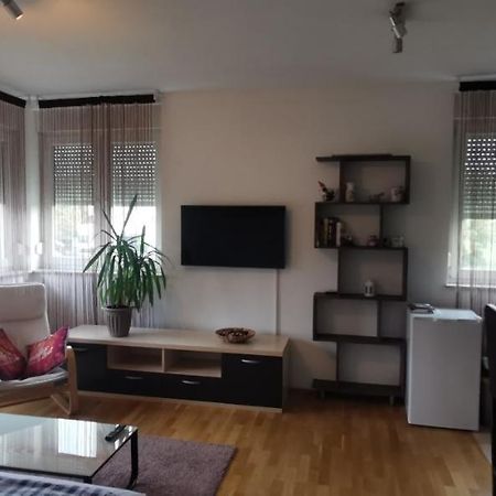 Apartment Daphnia Zagreb Buitenkant foto