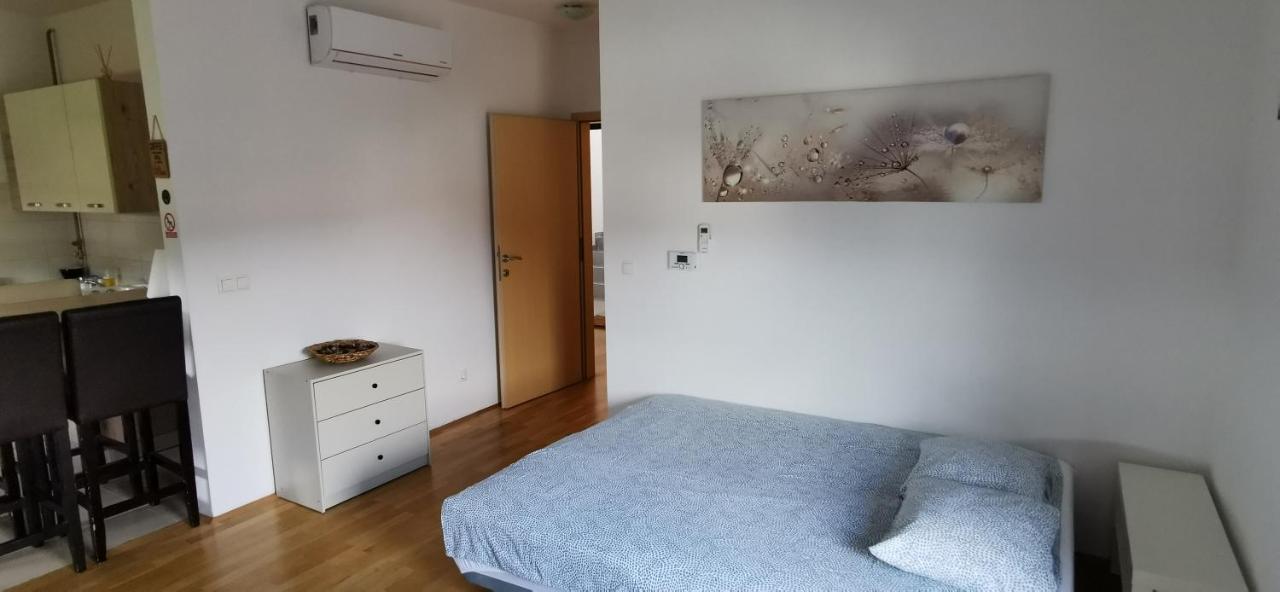 Apartment Daphnia Zagreb Buitenkant foto