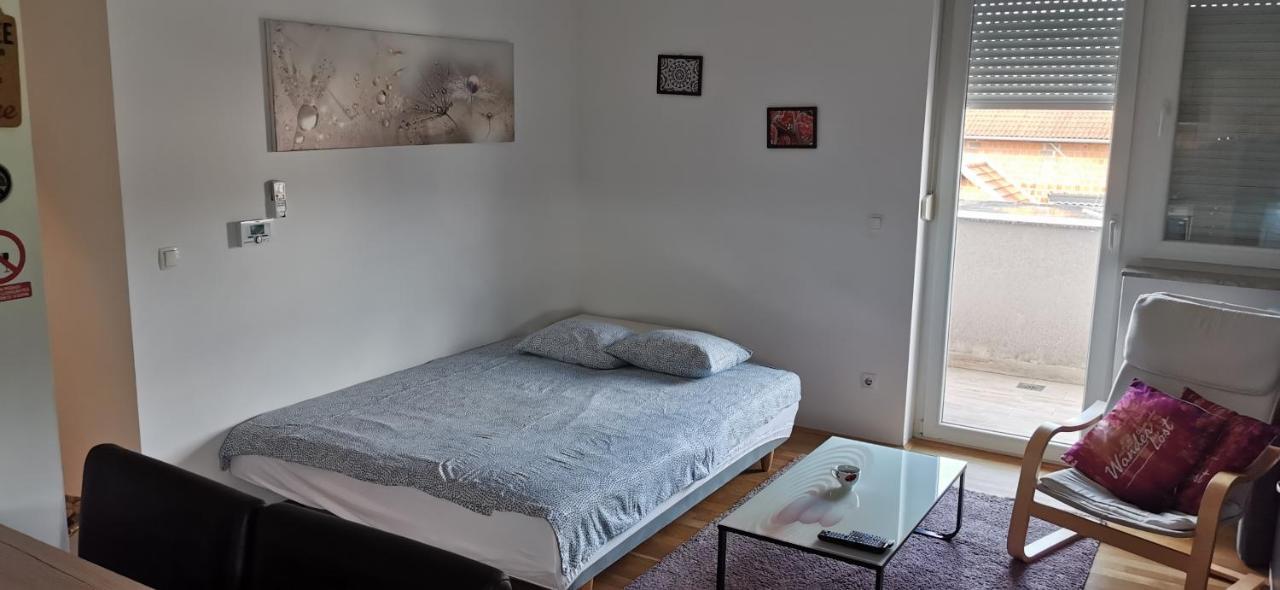 Apartment Daphnia Zagreb Buitenkant foto