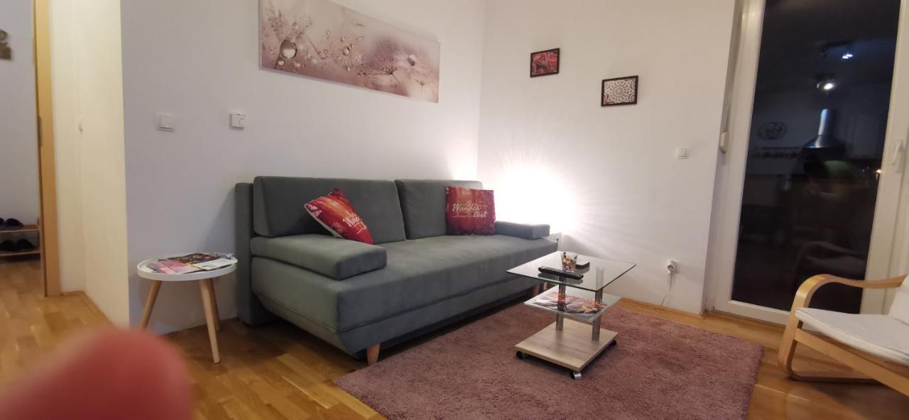 Apartment Daphnia Zagreb Buitenkant foto