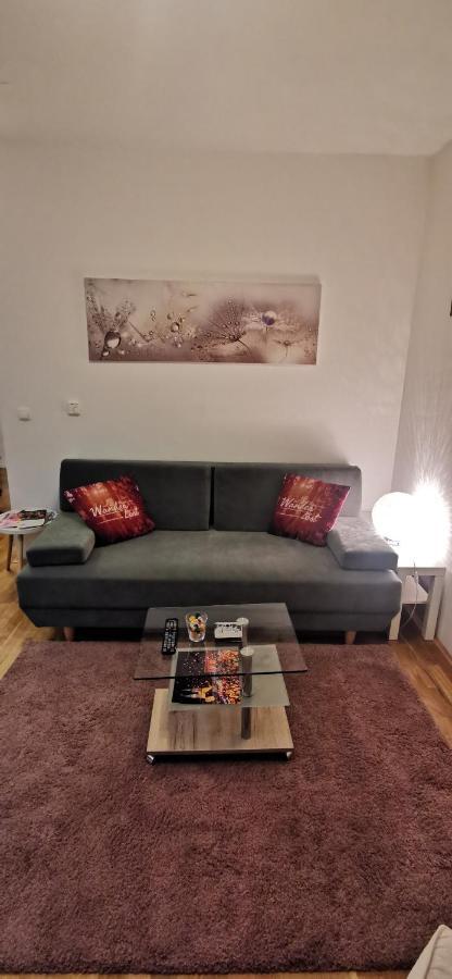 Apartment Daphnia Zagreb Buitenkant foto