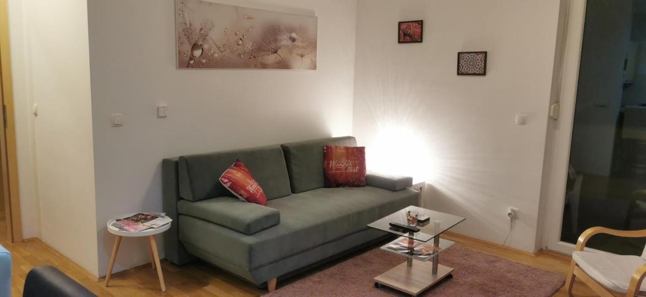Apartment Daphnia Zagreb Buitenkant foto